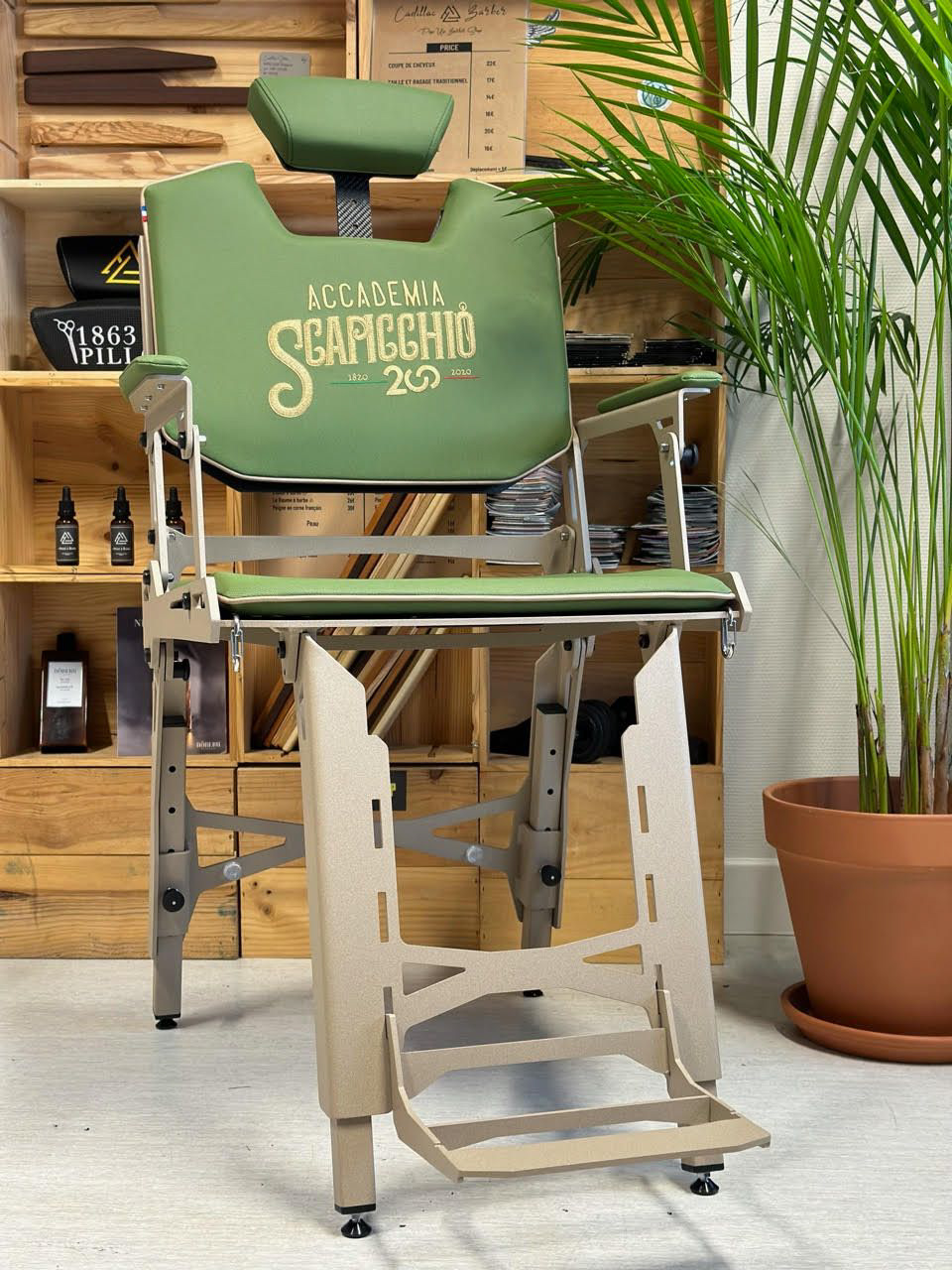  ENGAGEMENT 
 Cadillac Store s'engage aussi à...