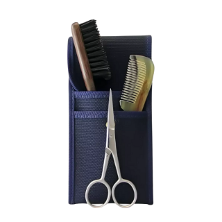 Trousse : Ciseau de moustache, peigne, brosse
